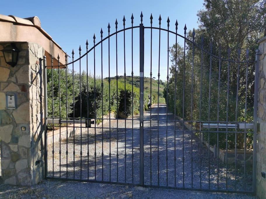 Villa Del Carrubo A Due Passi Dal Mare Di Cefalu Collesano Habitación foto