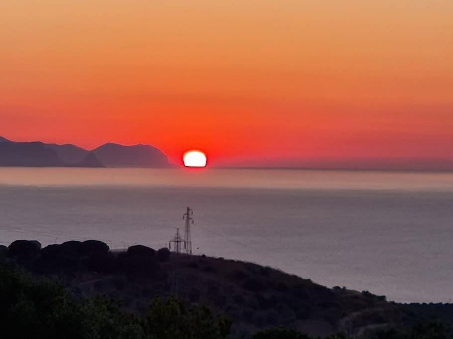 Villa Del Carrubo A Due Passi Dal Mare Di Cefalu Collesano Habitación foto