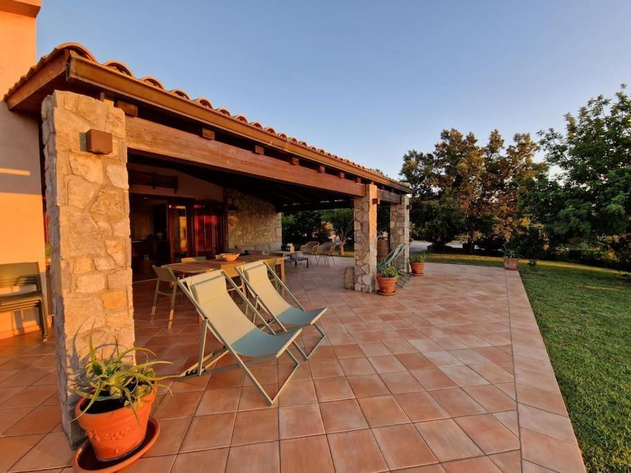 Villa Del Carrubo A Due Passi Dal Mare Di Cefalu Collesano Habitación foto
