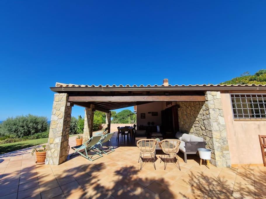 Villa Del Carrubo A Due Passi Dal Mare Di Cefalu Collesano Habitación foto